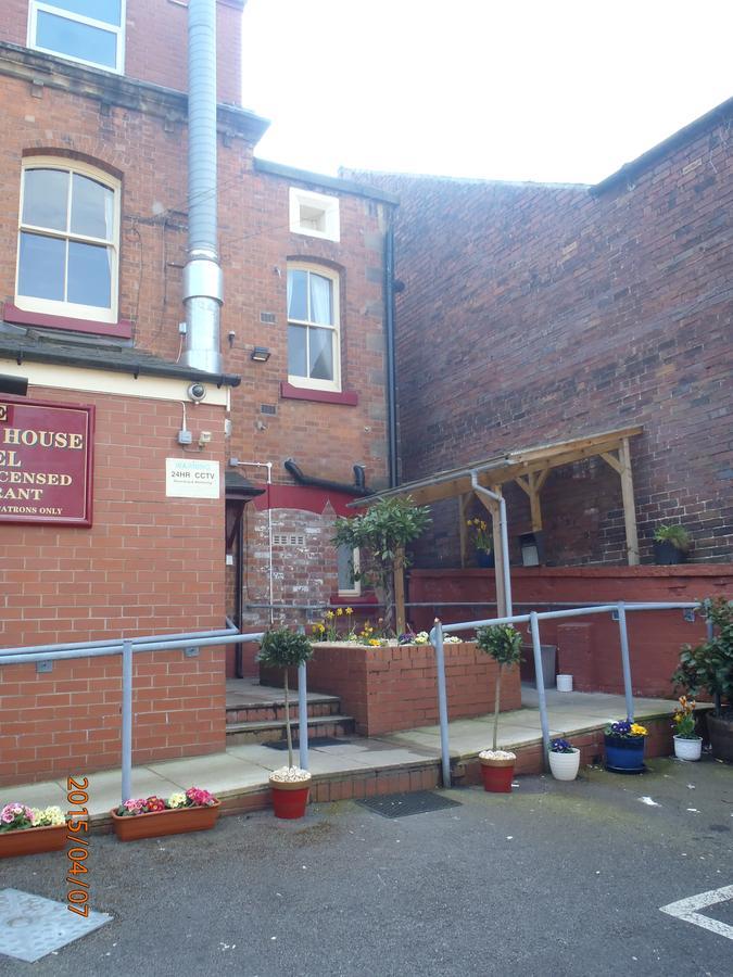 Old Posthouse Hotel & Restaurant Clitheroe Exterior photo